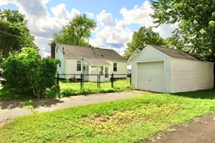 61 Russell St, Springfield, MA 01104 - Photo 5