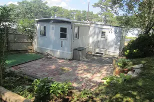 8 Kristen Ln, Wareham, MA 02571 - Photo 3