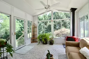 29 Skinner, East Windsor, CT 06016 - Photo 21