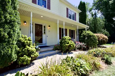 29 Skinner, East Windsor, CT 06016 - Photo 3