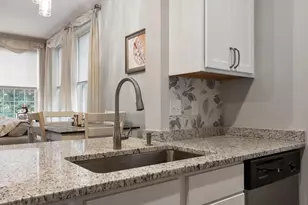 8 Sanborn St, Reading, MA 01867 - Photo 11