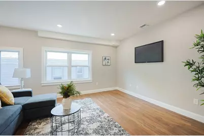 11 Watson St #2, Somerville, MA 02144 - Photo 3