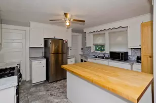 104 Narragansett St, Springfield, MA 01107 - Photo 9