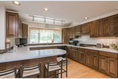 1753 S East St, Amherst, MA 01002 - Photo 13