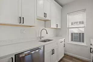 12 Alpine St, Boston, MA 01610 - Photo 11