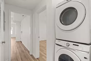 12 Alpine St, Boston, MA 01610 - Photo 13