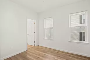 12 Alpine St, Boston, MA 01610 - Photo 25