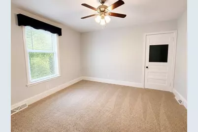 35 Beach St #A, Millbury, MA 01527 - Photo 9