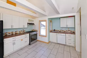 7 Cross St, Natick, MA 01760 - Photo 5