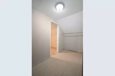 103 West St #2nd Fl, Holyoke, MA 01040 - Photo 17
