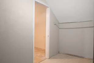 103 West St, Holyoke, MA 01040 - Photo 17