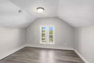 103 West St, Holyoke, MA 01040 - Photo 13