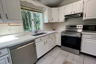 302 Old Post Rd, Sharon, MA 02067 - Photo 9
