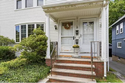 131 Highland Ave #1, Arlington, MA 02476 - Photo 3