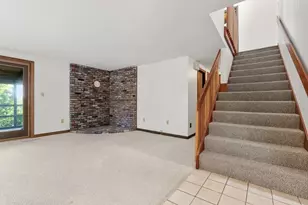 4 Tanglewood Rd, Manchester by the Sea, MA 01944 - Photo 3