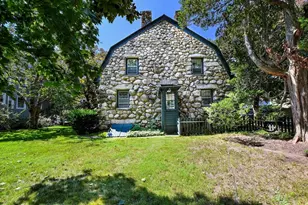 30 Arnold Pl, New Bedford, MA 02740 - Photo 33