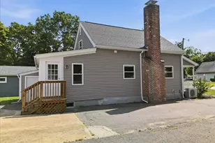 246 Thurber Ave, Attleboro, MA 02703 - Photo 11