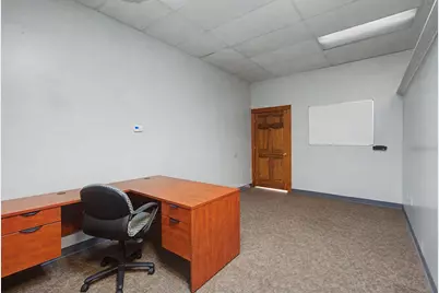178 High St, Holyoke, MA 01040 - Photo 5