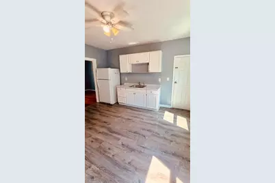 502 Fourth St #2W, Fall River, MA 02721 - Photo 9