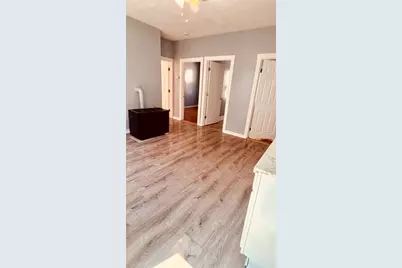 502 Fourth St #2W, Fall River, MA 02721 - Photo 7