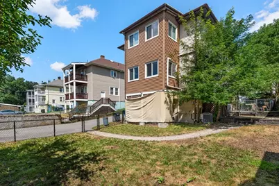 574-576 Lagrange St #576, Boston, MA 02132 - Photo 23