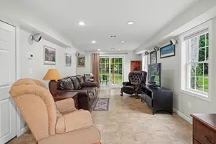 4 N Pleasant St, Natick, MA 01760 - Photo 25