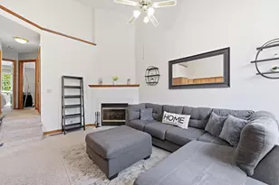 126 Brookfield Ln, Agawam, MA 01001 - Photo 7