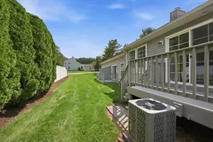 126 Brookfield Ln, Agawam, MA 01001 - Photo 27