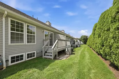 126 Brookfield Ln #126, Agawam, MA 01001 - Photo 3
