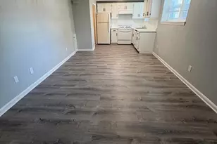 72 Cabot St, Beverly, MA 01915 - Photo 5
