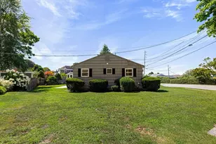 1747 Highland Ave, Fall River, MA 02720 - Photo 5