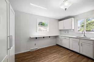 1747 Highland Ave, Fall River, MA 02720 - Photo 29