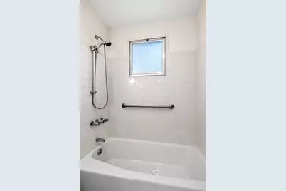 1747 Highland Avenue, Fall River, MA 02720 - Photo 31