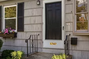1747 Highland Ave, Fall River, MA 02720 - Photo 15
