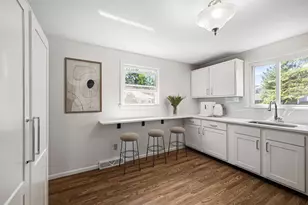 1747 Highland Ave, Fall River, MA 02720 - Photo 29