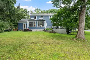 55 Dorothy Ave, Holden, MA 01520 - Photo 3
