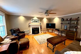 17 Fox Run Rd, Medway, MA 02053 - Photo 11