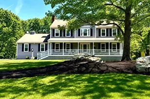 17 Fox Run Rd, Medway, MA 02053 - Photo 1