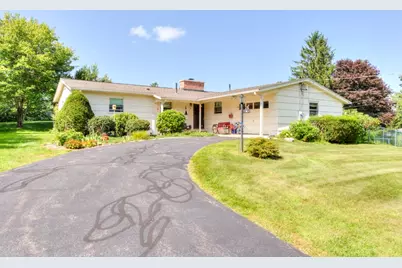 6 Burtenmar Circle, Paxton, MA 01612 - Photo 1