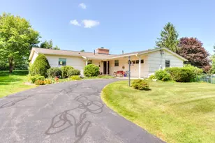 6 Burtenmar Cir, Paxton, MA 01612 - Photo 1