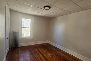 513 Whipple St, Fall River, MA 02724 - Photo 5