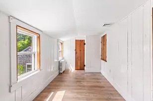 35 Walnut St, Barnstable, MA 02601 - Photo 21