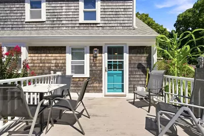 35 Walnut St, Barnstable, MA 02601 - Photo 9