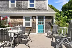 35 Walnut St, Barnstable, MA 02601 - Photo 9