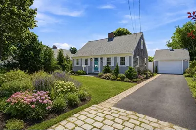 35 Walnut St, Barnstable, MA 02601 - Photo 1