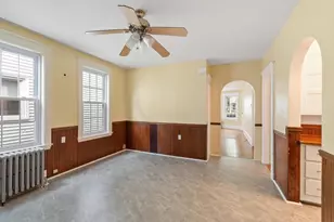9 Glover St, Salem, MA 01970 - Photo 13