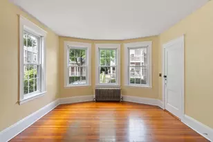 9 Glover St, Salem, MA 01970 - Photo 5