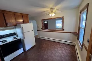 7 Globe St, Attleboro, MA 02703 - Photo 9