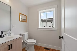 688 Westford St, Lowell, MA 01851 - Photo 37