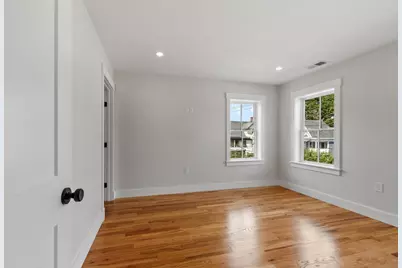 688 Westford St, Lowell, MA 01851 - Photo 31